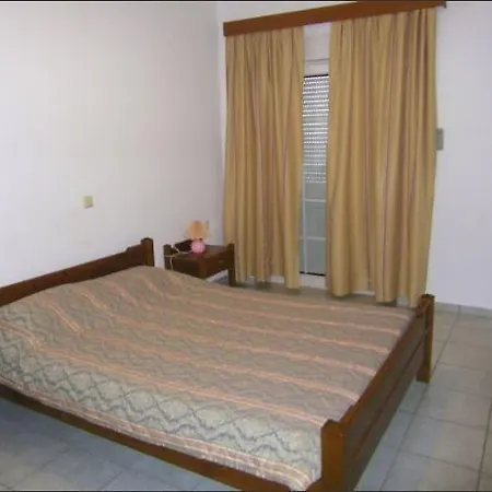 Cypriana Apartments Makrýgialos Camera foto